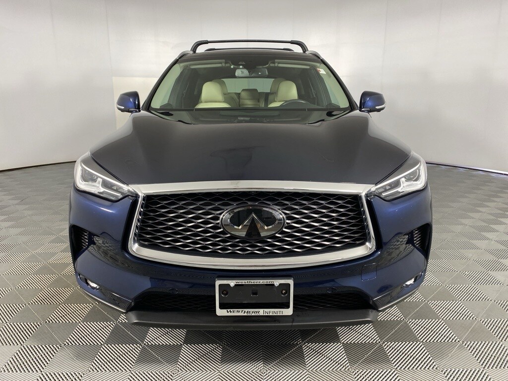 2022 Infiniti QX50 Essential photo 3