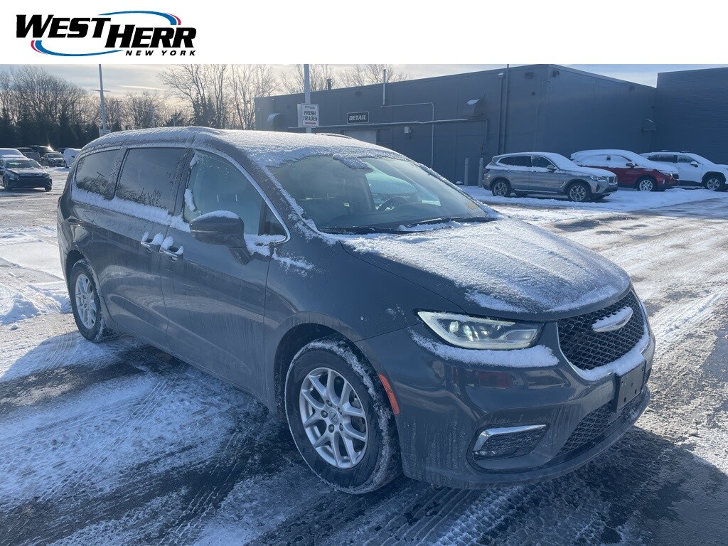 Used 2021 Chrysler Pacifica Touring L Van Passenger Van