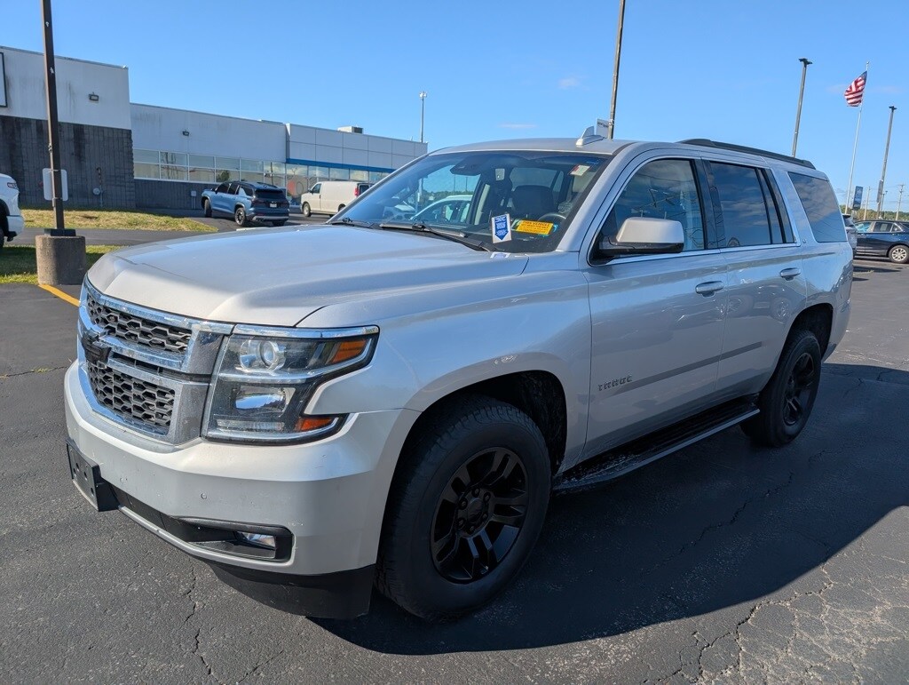 2020 Chevrolet Tahoe LT photo 3