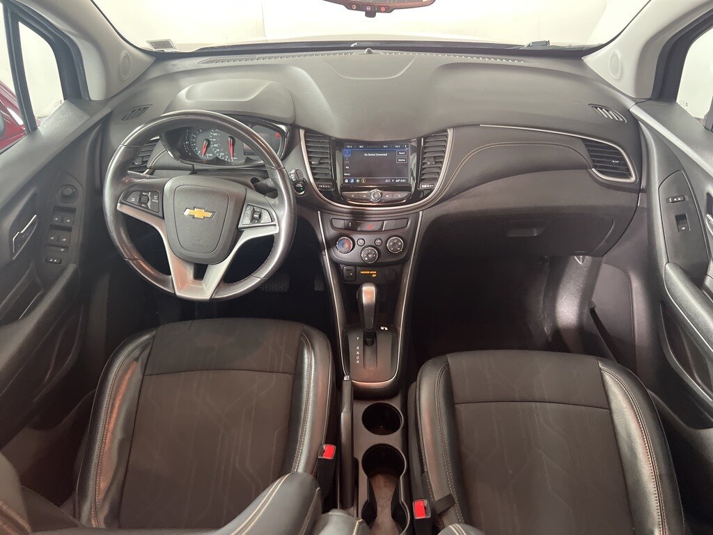 2019 Chevrolet Trax LT photo 2