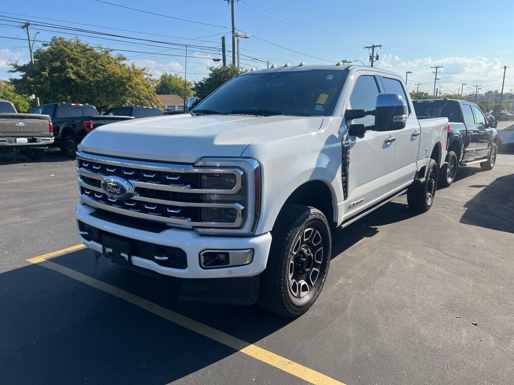 2024 Ford F-350 Platinum photo 4