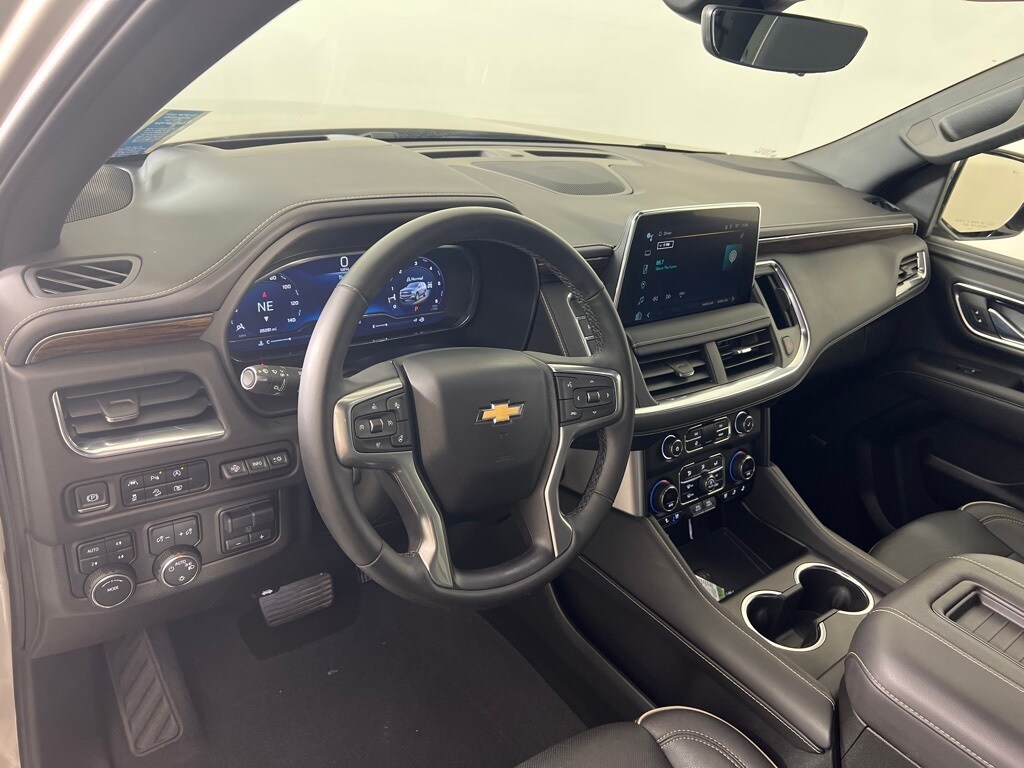 2023 Chevrolet Tahoe Premier photo 2