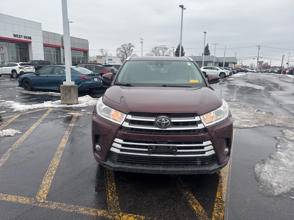 Used 2018 Toyota Highlander XLE V6 SUV