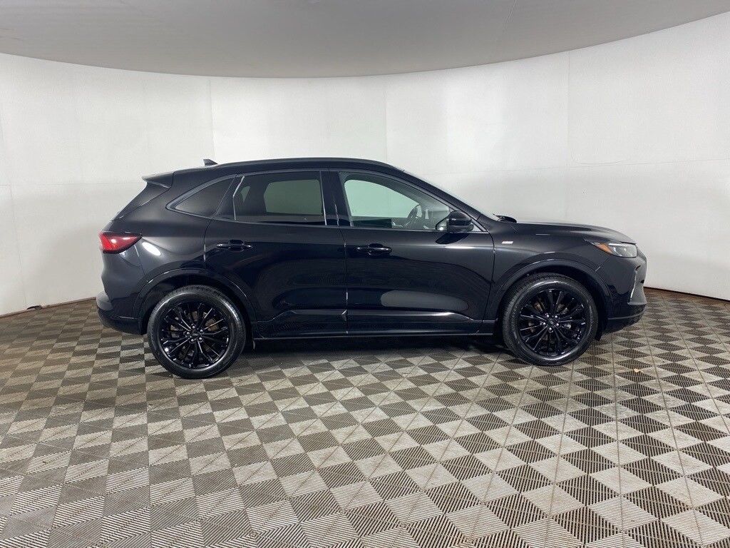 Used 2023 Ford Escape ST-Line Elite SUV