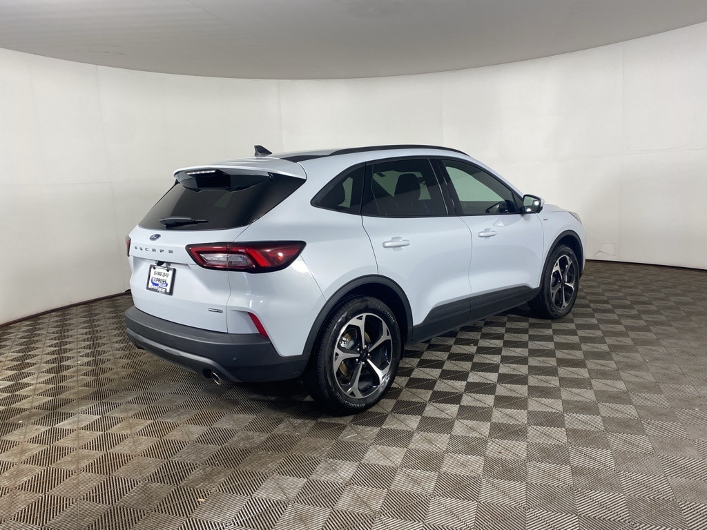 Used 2025 Ford Escape ST-Line Select SUV