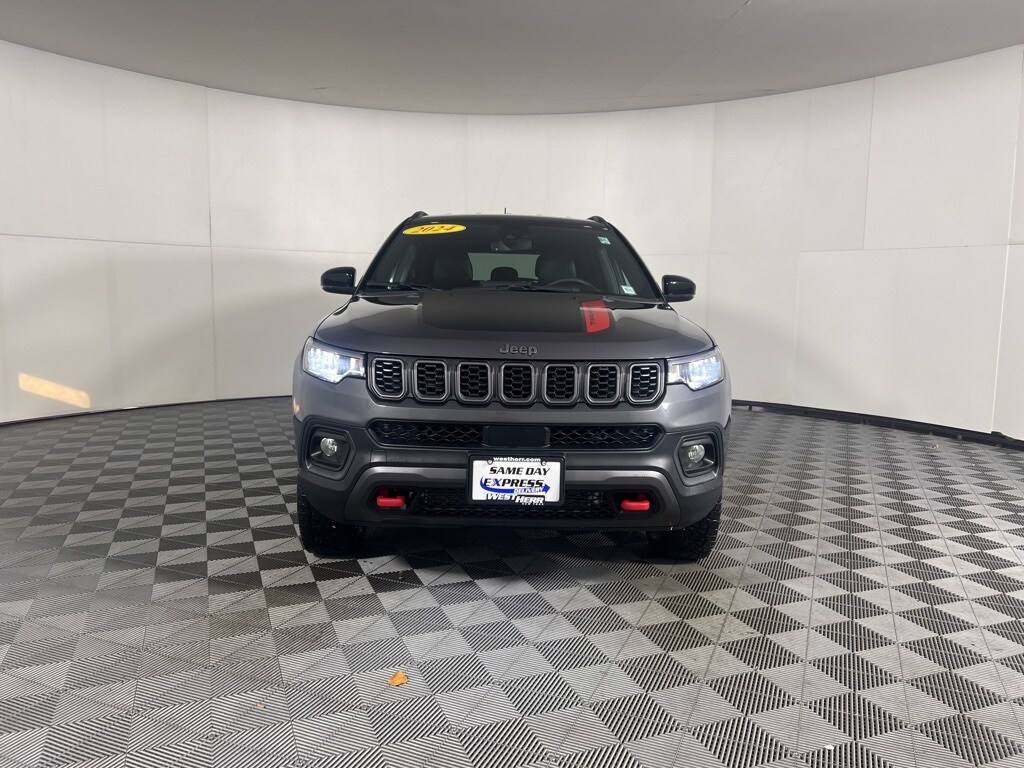 Used 2024 Jeep Compass Trailhawk SUV