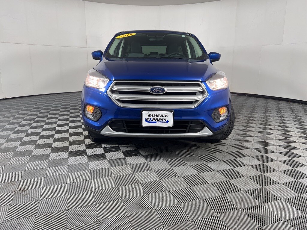 2019 Ford Escape SE photo 2