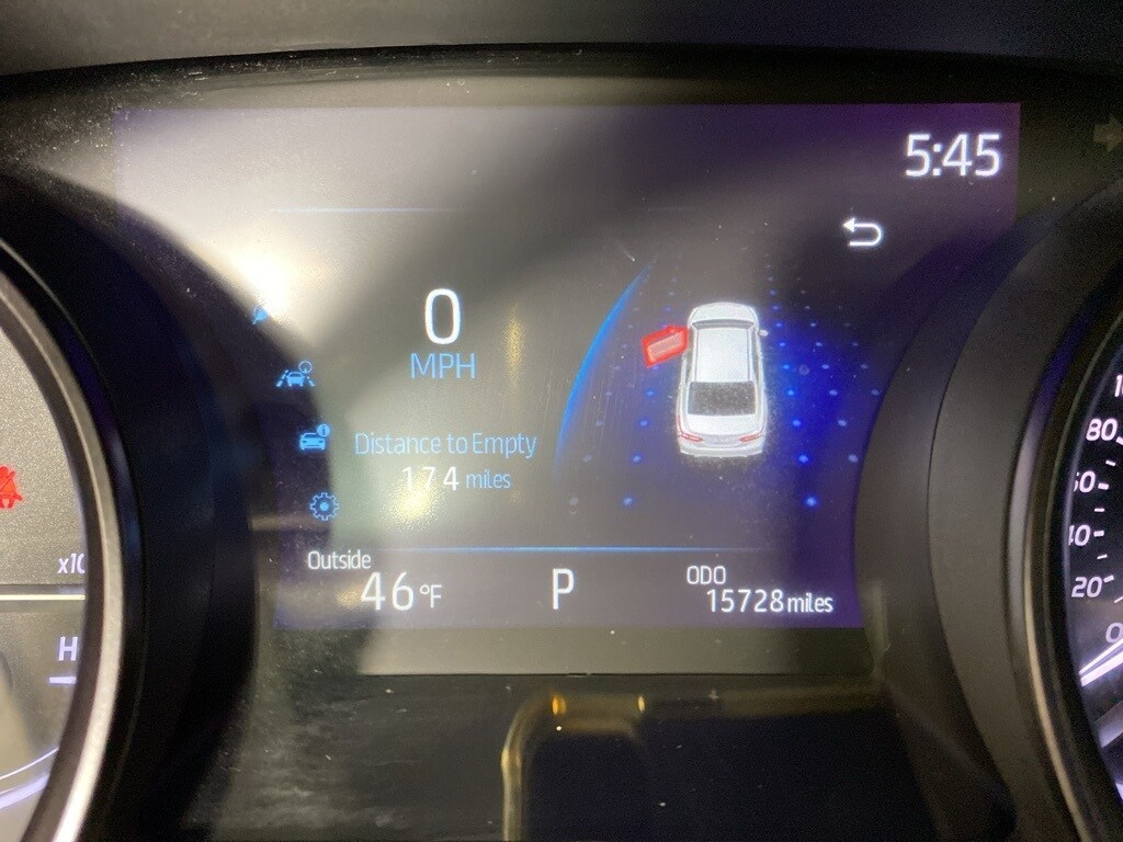 2024 Toyota Camry SE photo 3