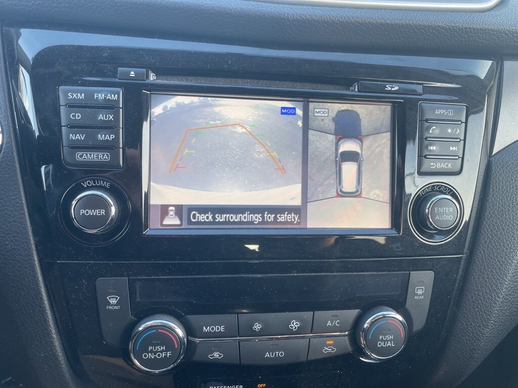 Used 2016 Nissan Rogue SV SUV