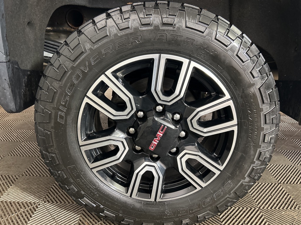 Used 2022 GMC Sierra 2500 HD AT4 Truck Crew Cab