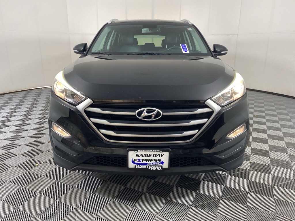 2017 Hyundai Tucson SE Plus photo 2