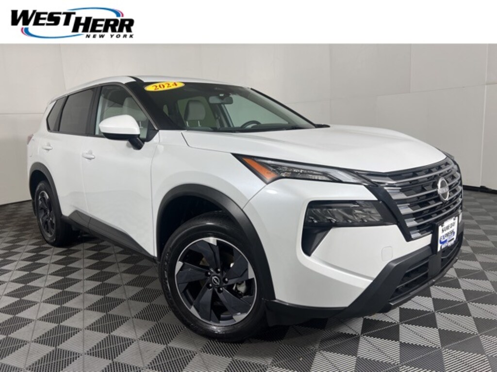 Used 2024 Nissan Rogue SV SUV