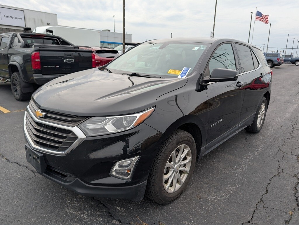 2018 Chevrolet Equinox LT photo 3