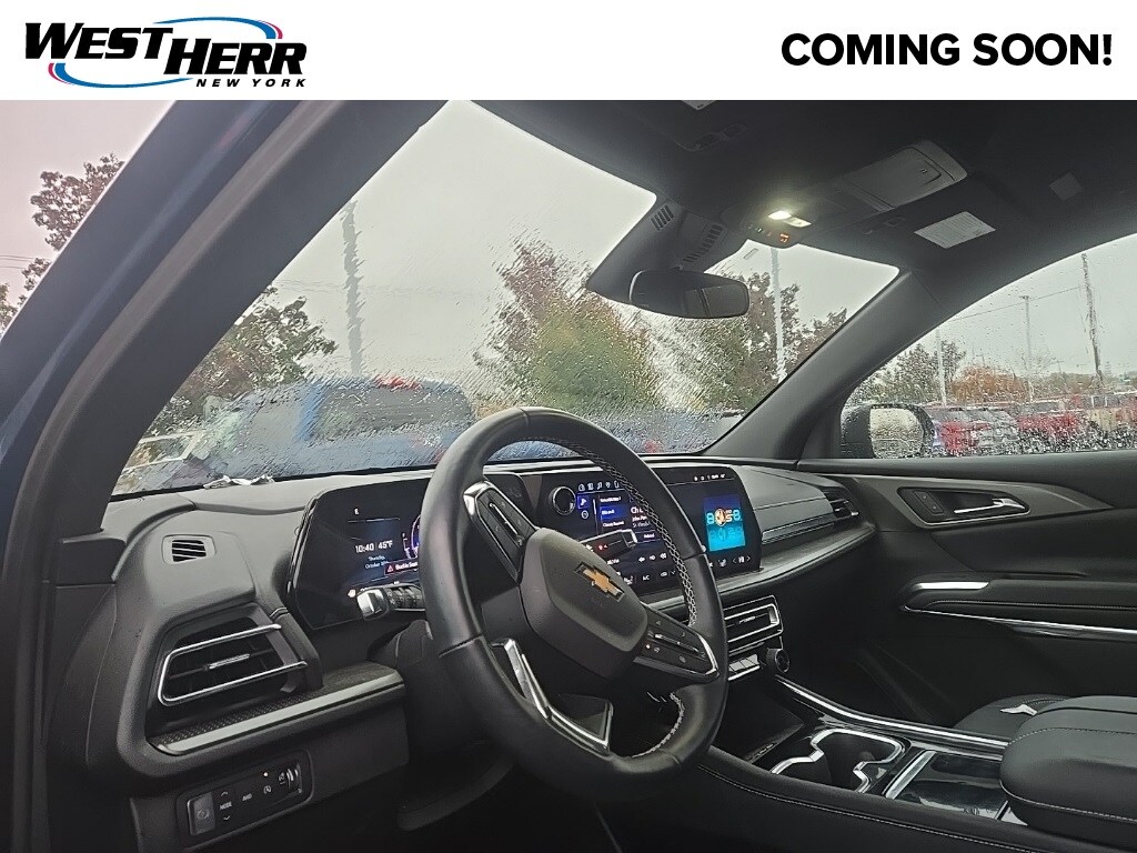 Used 2024 Chevrolet Traverse LT SUV