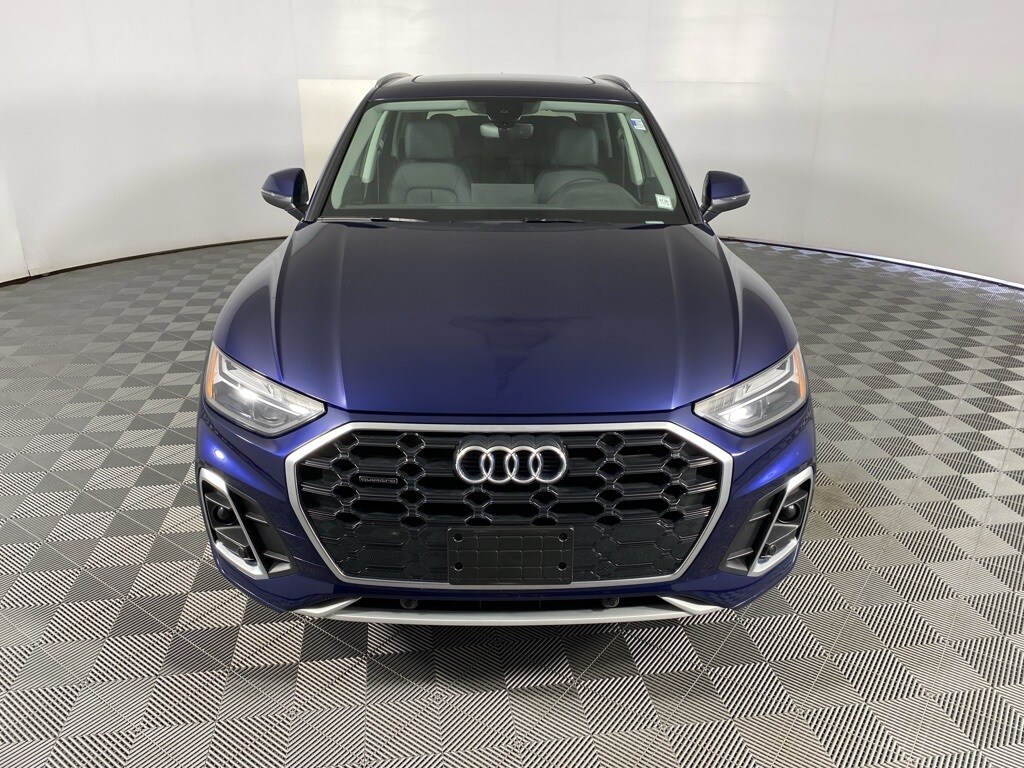 2022 Audi Q5 45 S line Premium photo 2