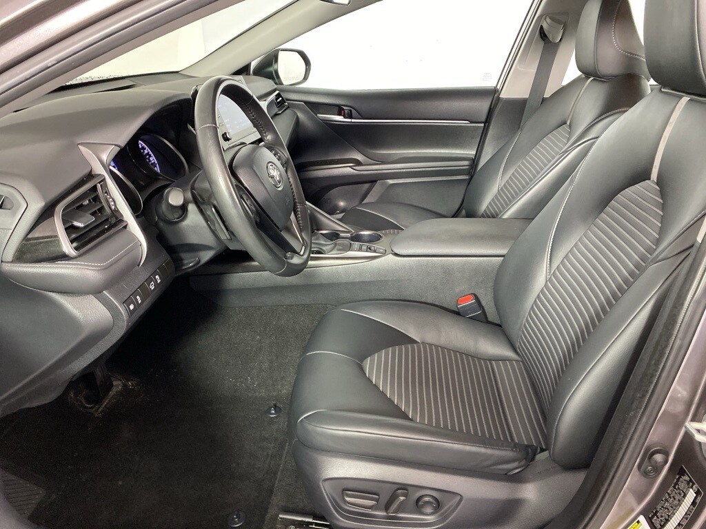 2024 Toyota Camry SE photo 2