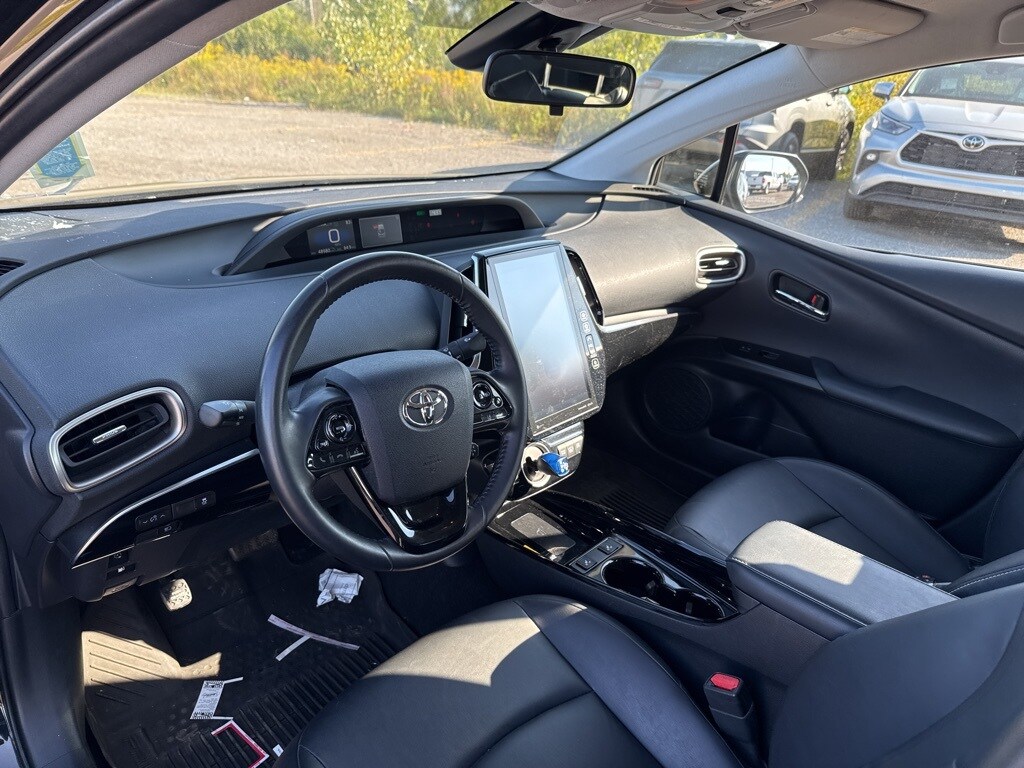 2022 Toyota Prius Prime XLE photo 3