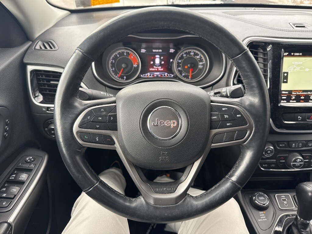 Used 2019 Jeep Cherokee Limited 4x4 SUV