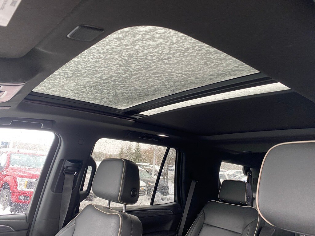 Used 2022 GMC Yukon SLT SUV