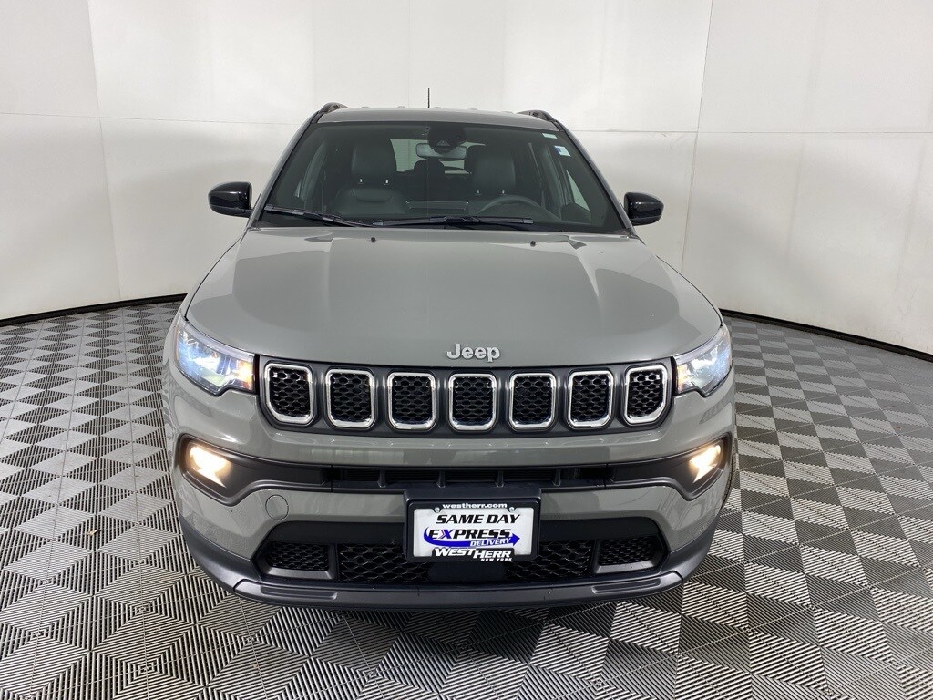 Used 2023 Jeep Compass Latitude SUV