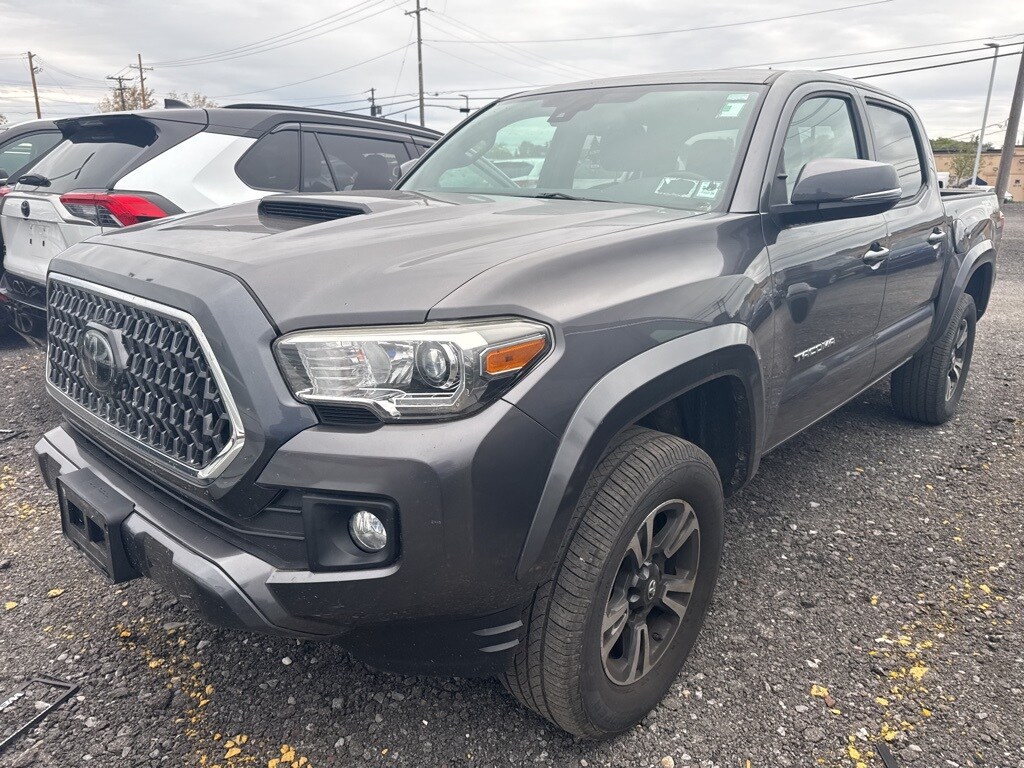 2018 Toyota Tacoma TRD Sport V6 photo 4