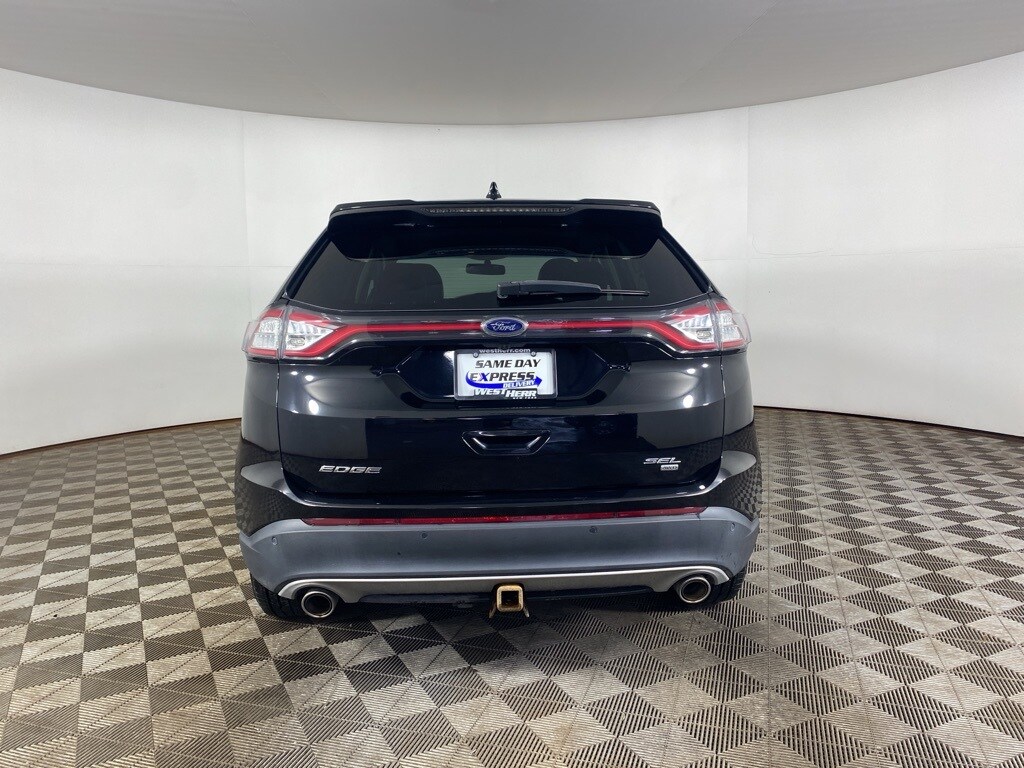 2018 Ford Edge SEL photo 2