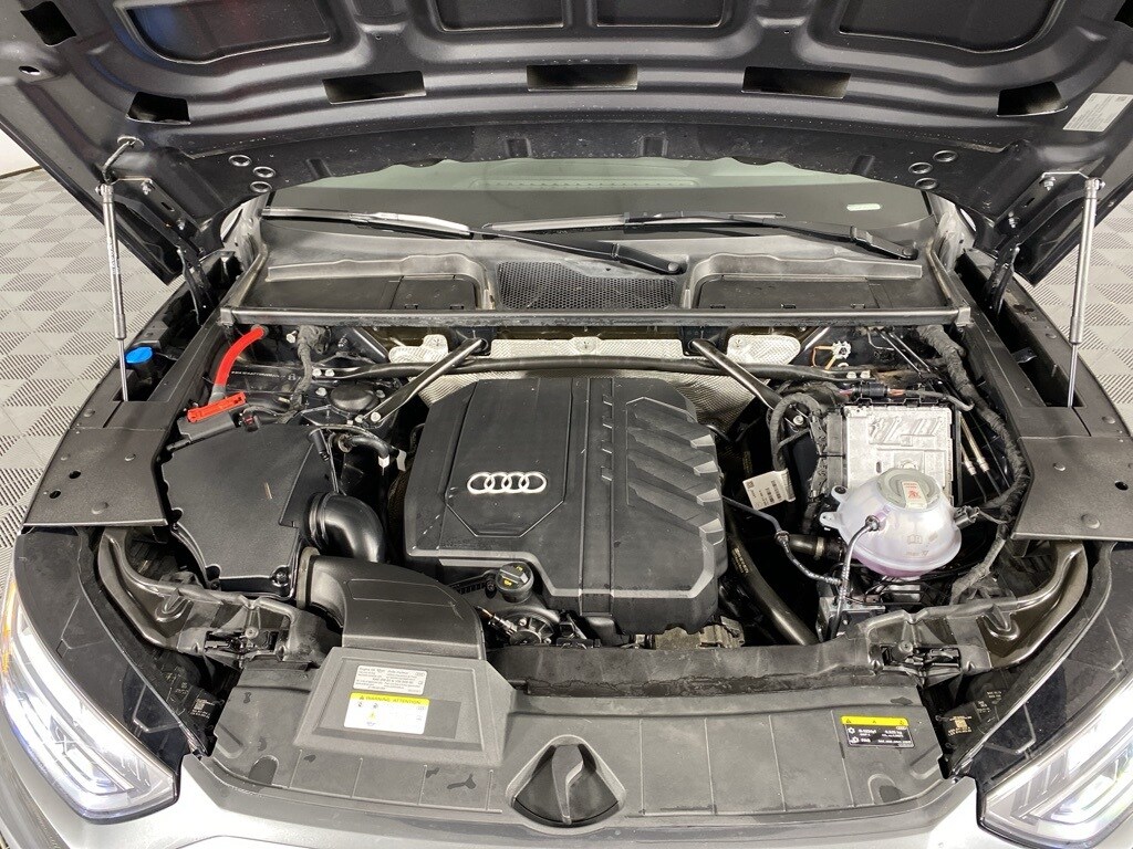 2024 Audi Q5 45 S line Premium Plus photo 2