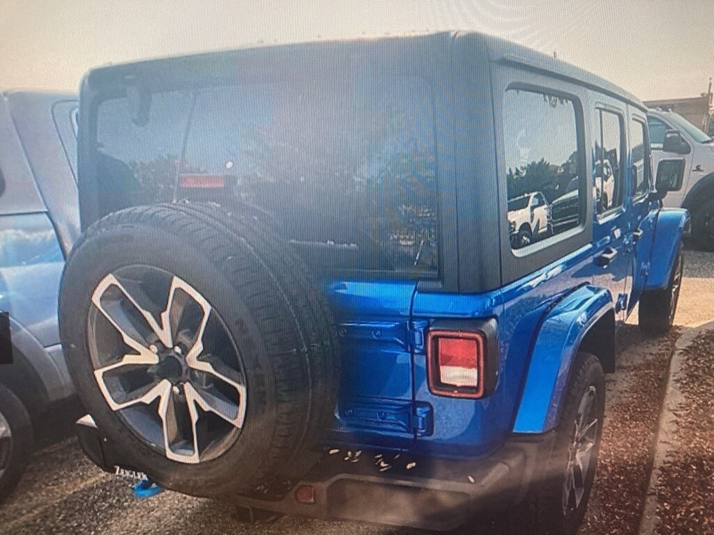 2024 Jeep Wrangler 4xe Sport S photo 3