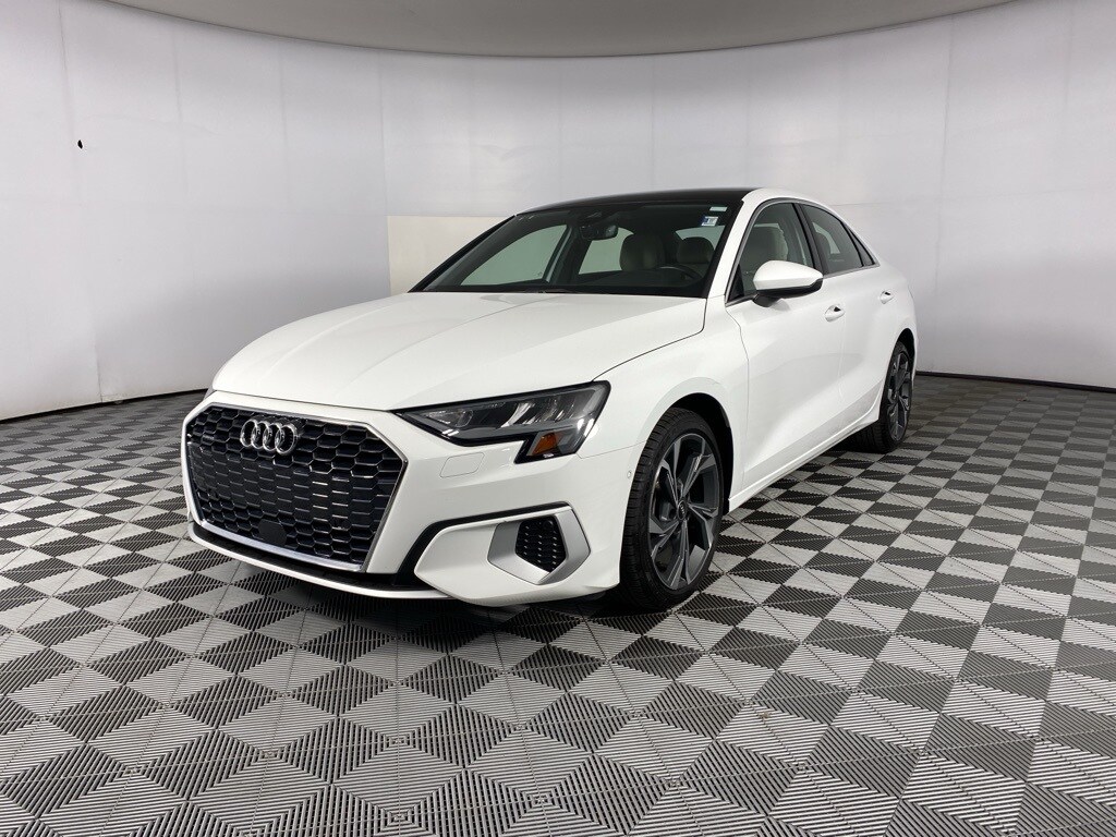 2022 Audi A3 40 Premium photo 3