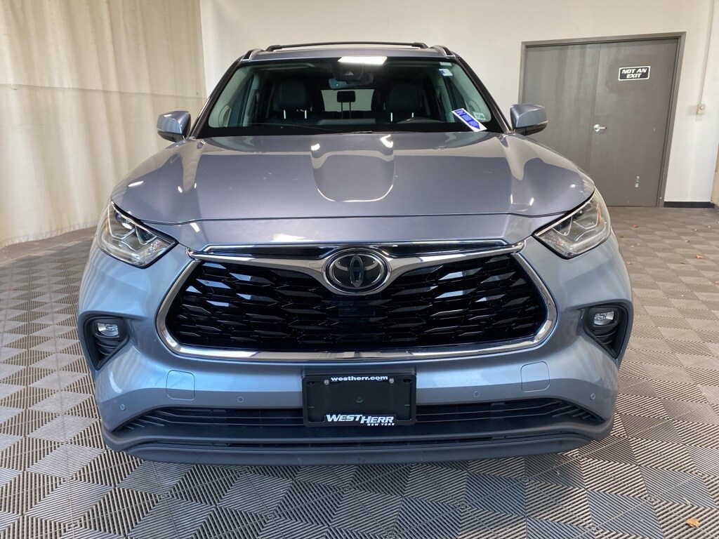 2020 Toyota Highlander Limited photo 2