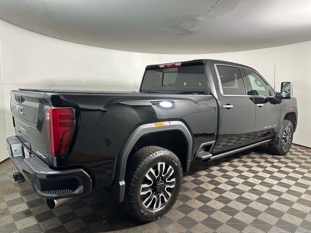 2024 Gmc Sierra 2500 HD Denali Ultimate photo 3