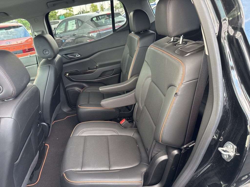 2023 Gmc Acadia AT4 photo 2