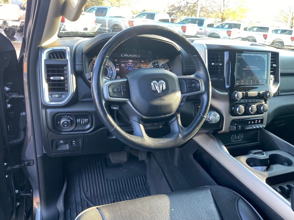2020 Ram 1500 Laramie photo 3
