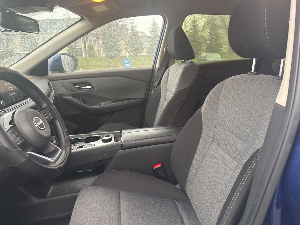 Used 2023 Nissan Rogue SV SUV