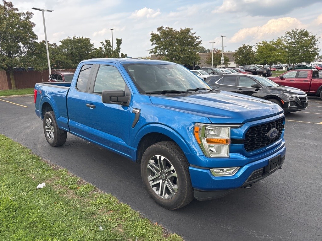 2021 Ford F-150 XL photo 2