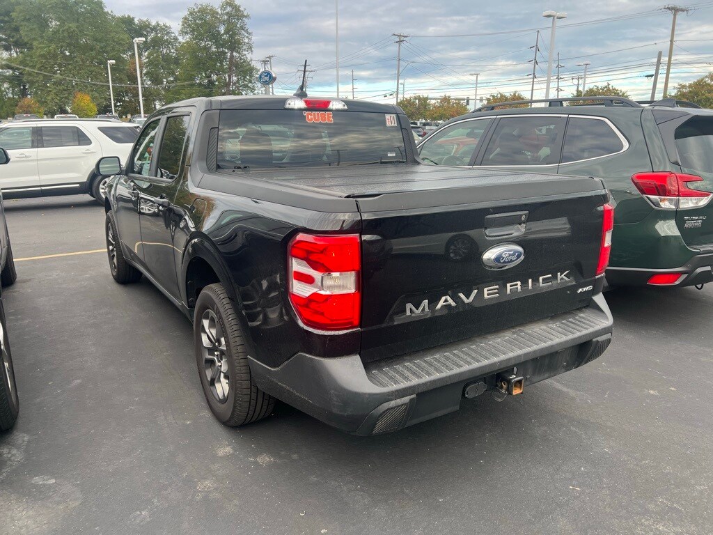 2022 Ford Maverick XLT photo 2