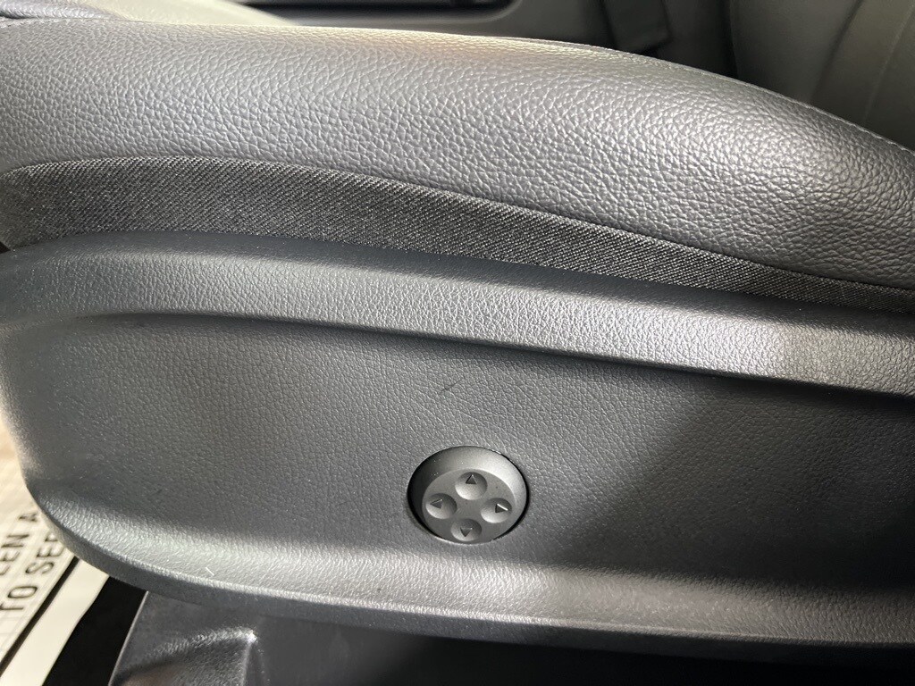 Used 2025 Mercedes-Benz GLA 250 4MATIC SUV