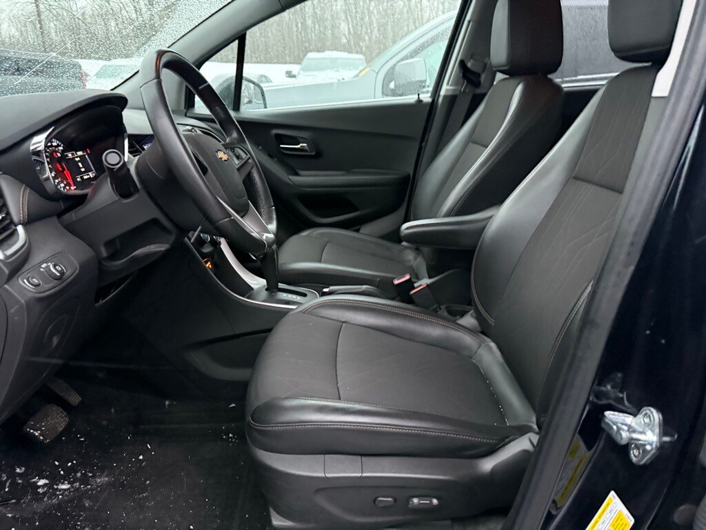 Used 2022 Chevrolet Trax LT SUV