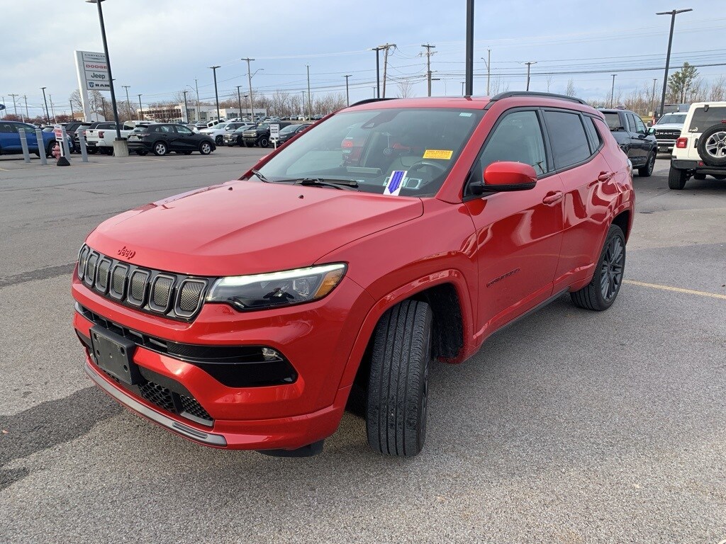 2022 Jeep Compass Limited photo 3