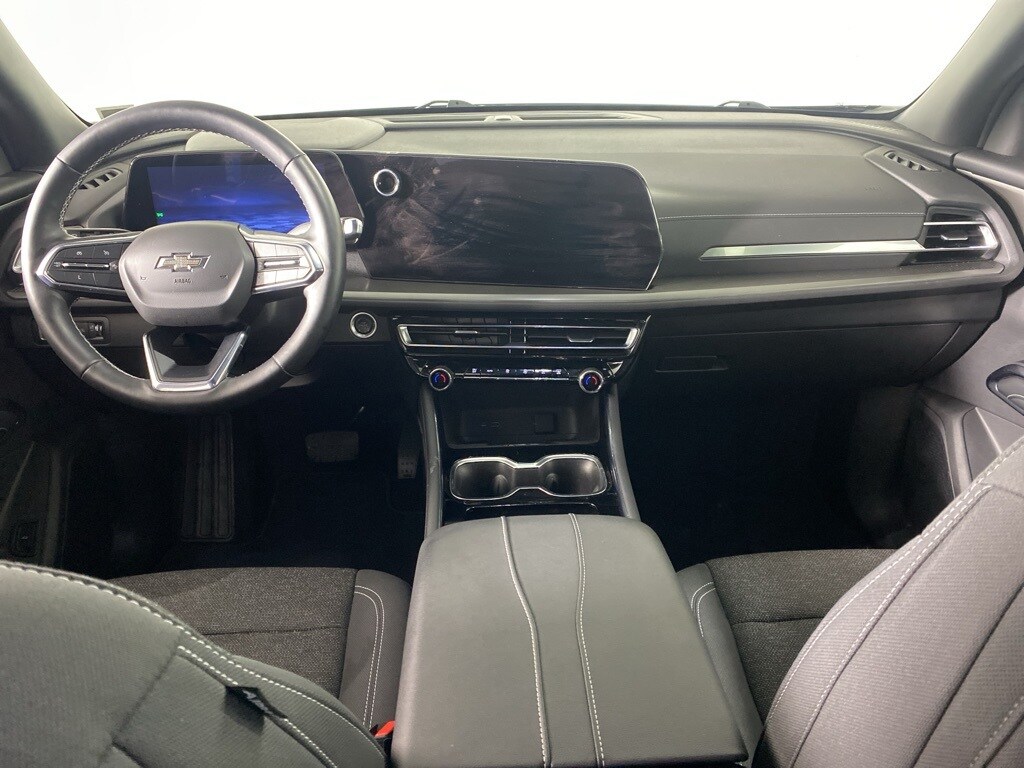 Used 2024 Chevrolet Traverse LT SUV