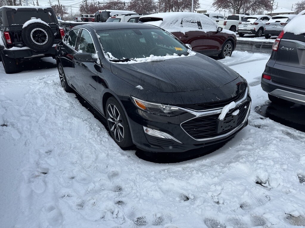 2021 Chevrolet Malibu RS photo 4
