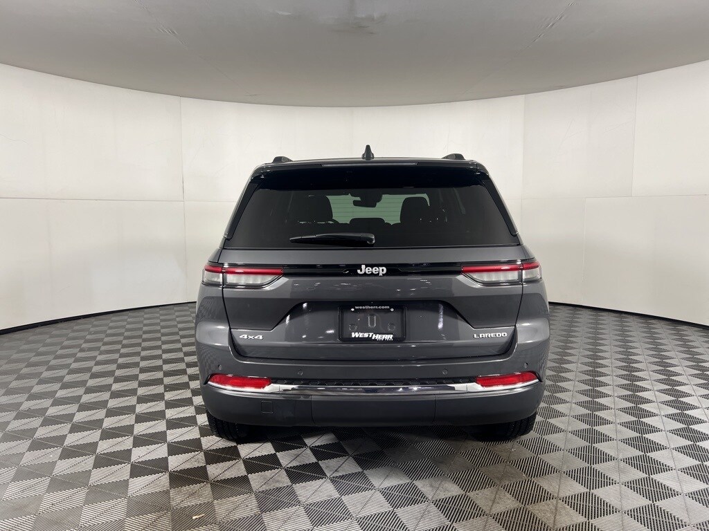 Used 2025 Jeep Grand Cherokee Laredo SUV