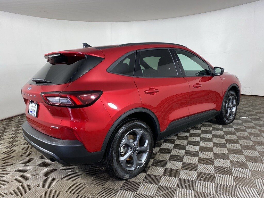 2025 Ford Escape ST-Line photo 3