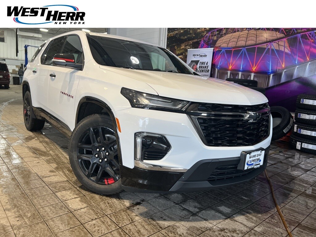Used 2023 Chevrolet Traverse Premier SUV