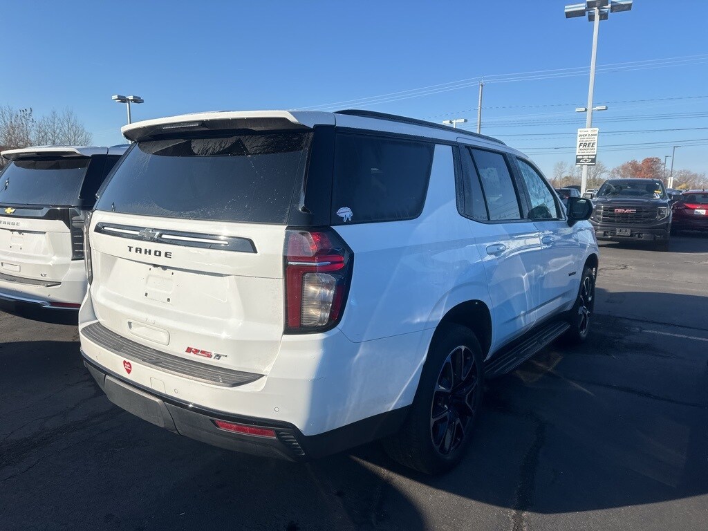 2023 Chevrolet Tahoe RST photo 2