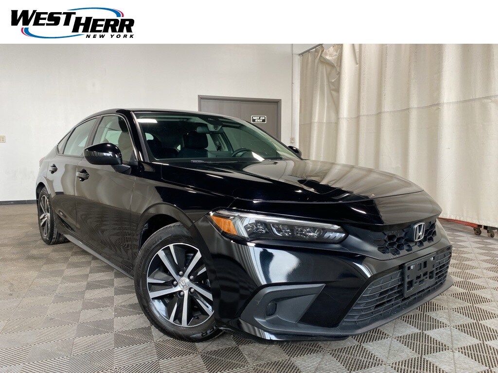 Used 2022 Honda Civic LX Hatchback