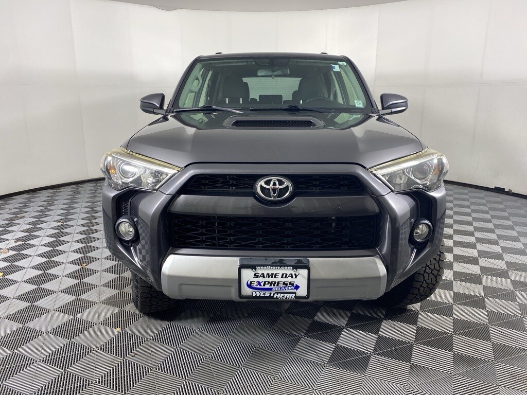 2014 Toyota 4Runner Trail photo 2