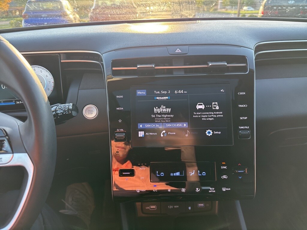 2023 Hyundai Tucson SEL Convenience photo 2