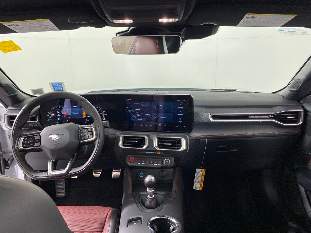 2025 Ford Mustang GT Premium photo 3