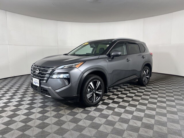 2024 Nissan Rogue SL photo 3